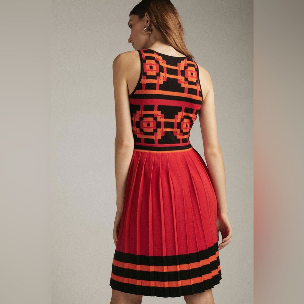 NWT Karen Millen Red and Black Jacquard Knit Woven Skirt Dress. Size M. - Picture 2 of 4